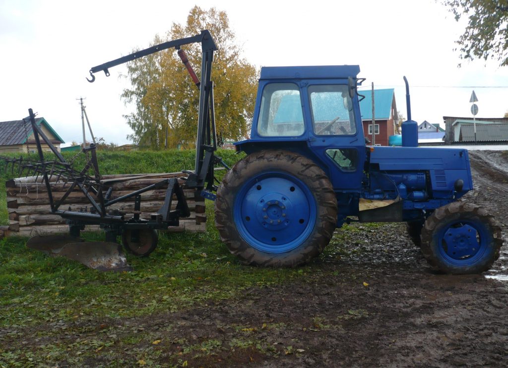 Права на трактор в Александровске